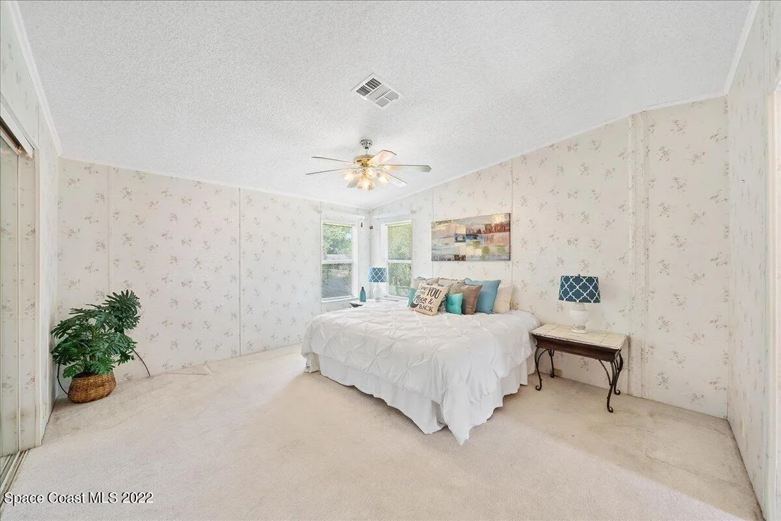 Photo of 3070 Milwaukee Avenue