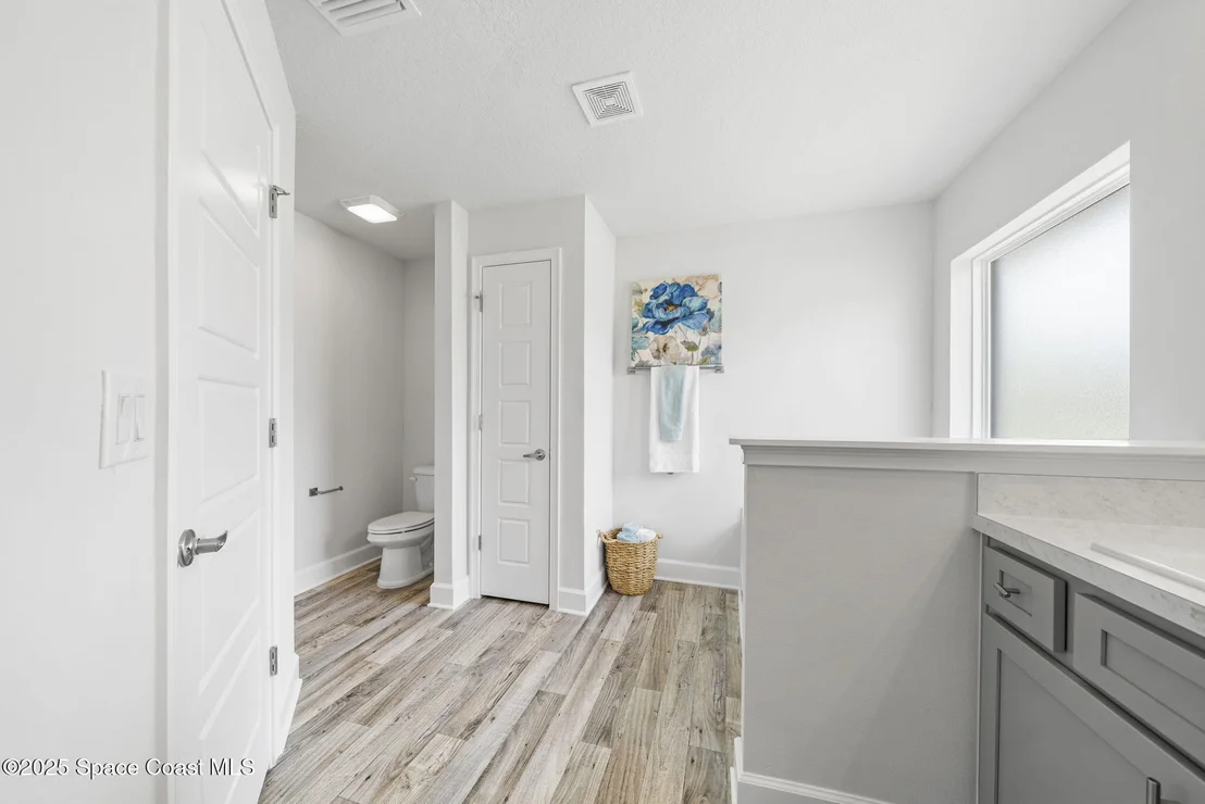 Photo of 920 Lyons Circle NW
