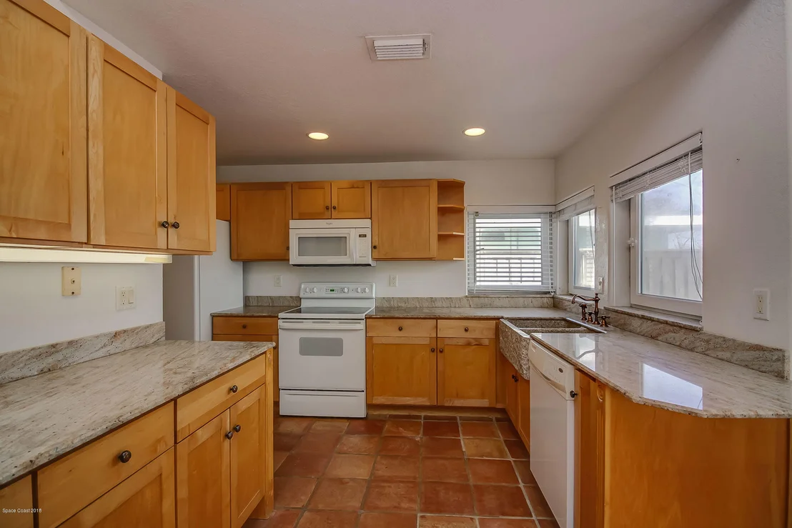 Photo of 2075 N Highway A1a N