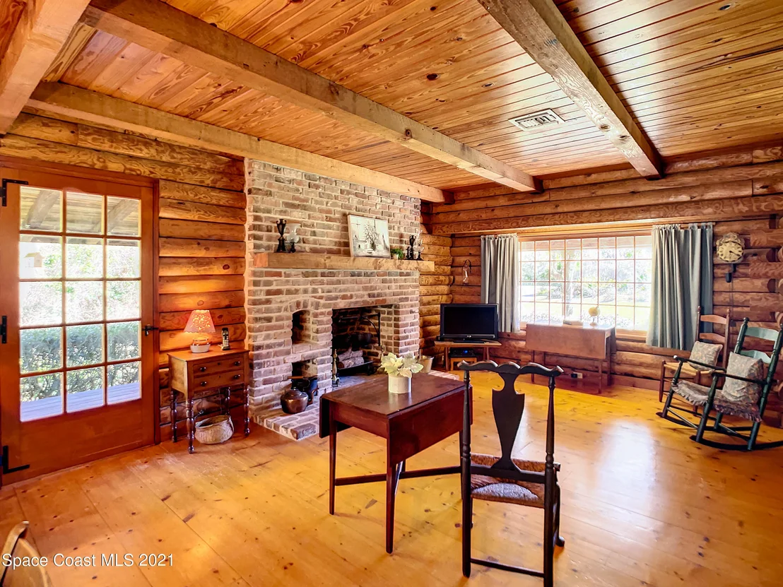 Photo of 4340 Burkholm Road