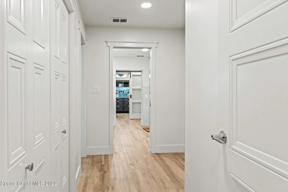 Photo of 200 Oak Street