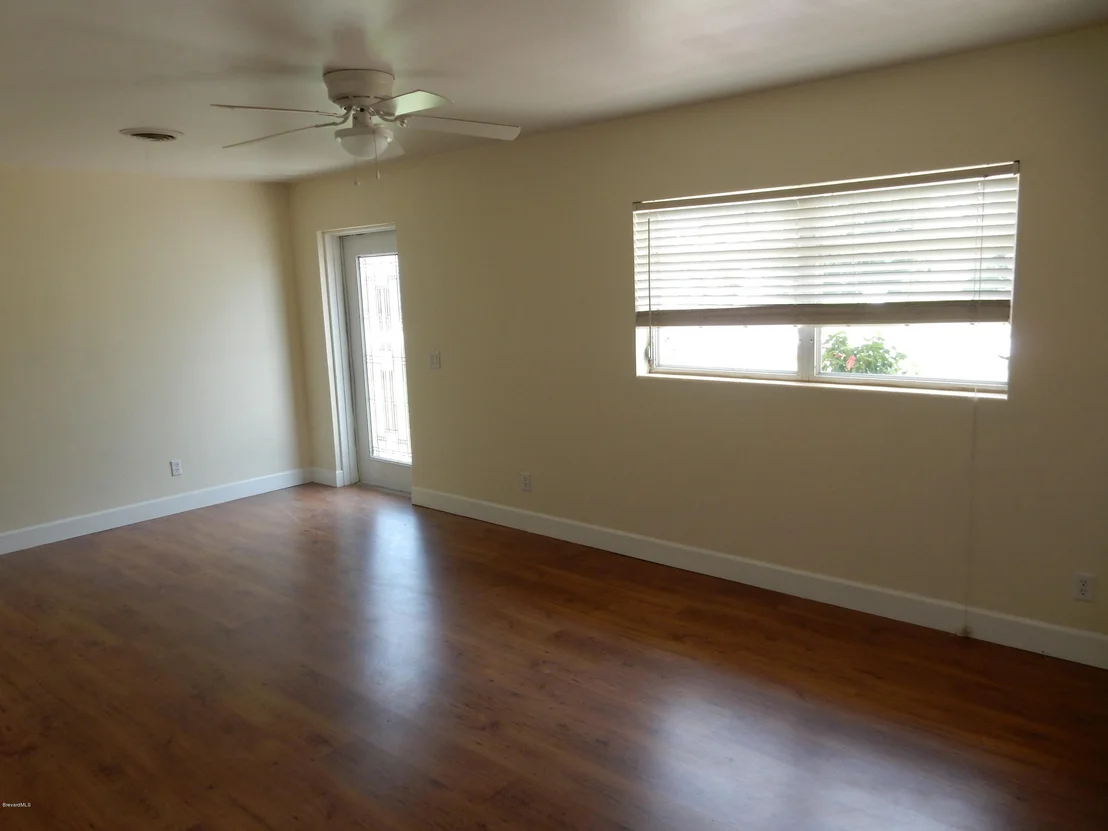 Photo of 230 7th Avenue