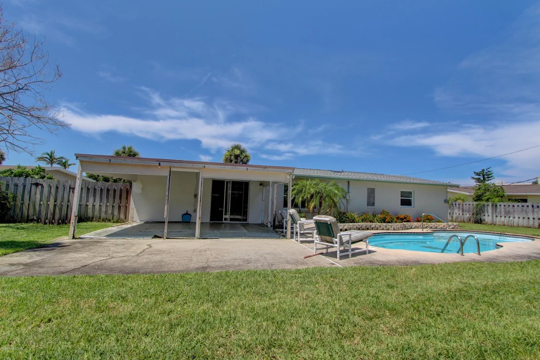 Photo of 913 Bluewater Drive