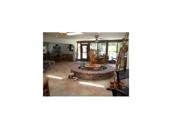 Photo of 4515 Rector