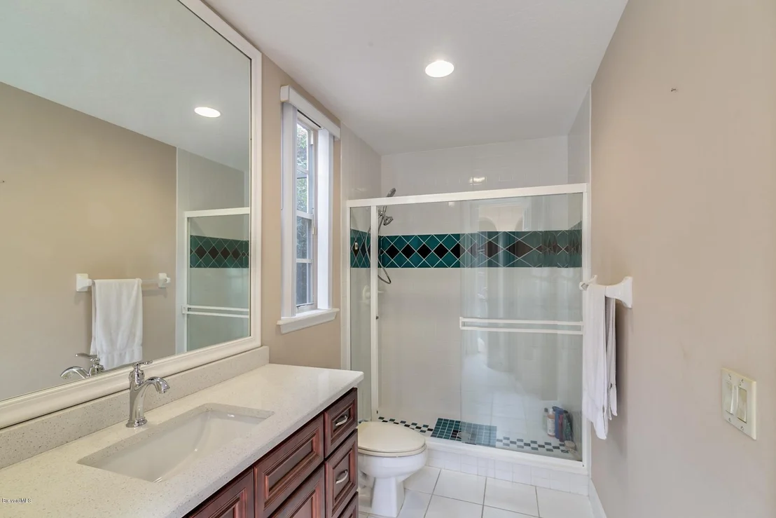 Photo of 774 Glengarry Drive