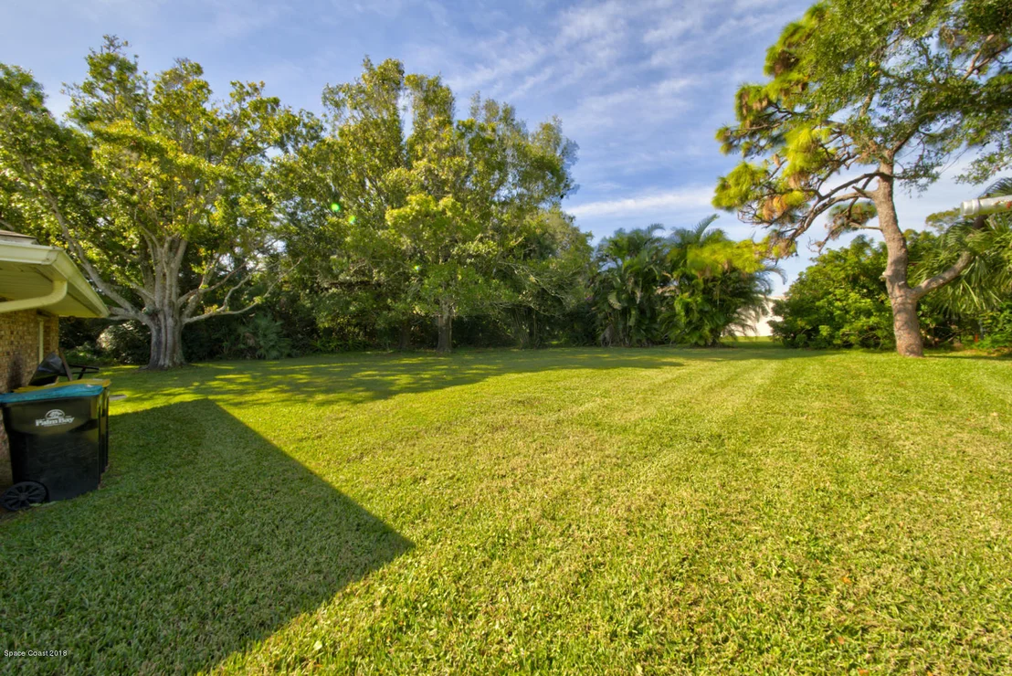 Photo of 1030 Sunswept Road NE