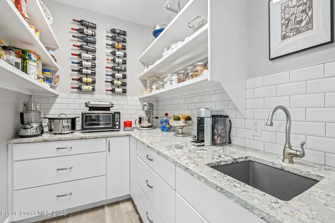 Photo of 1421 Rockledge Drive