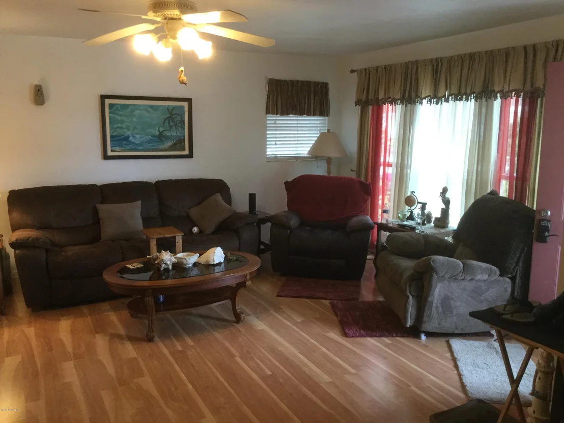Photo of 1051 Alamanda Lane