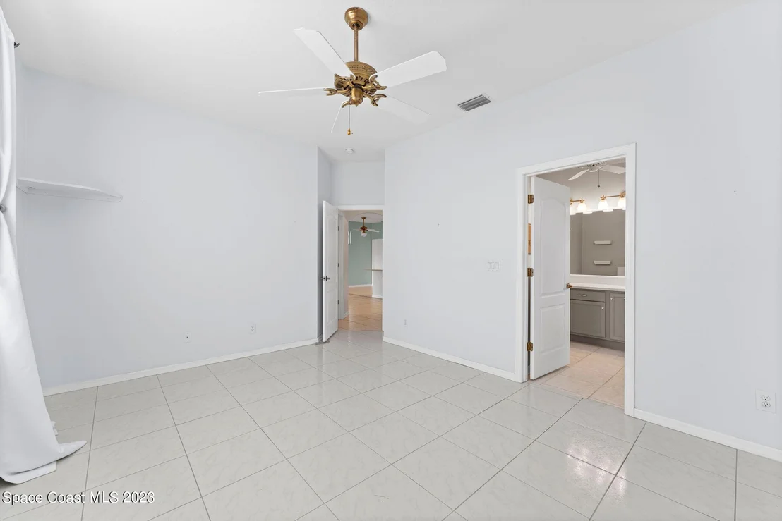 Photo of 241 Oyster Lane