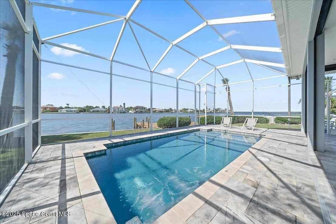 Photo of 110 W Bay Drive