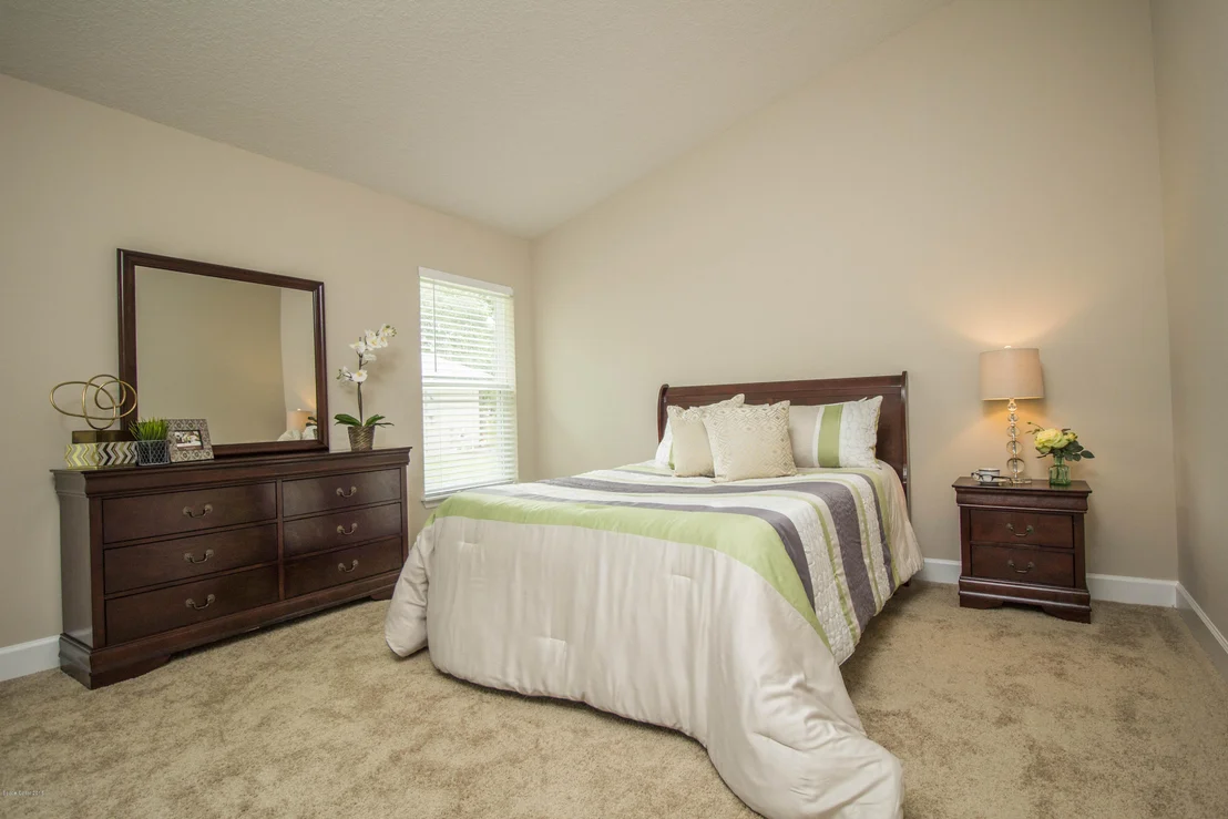Photo of 831 Mandarin Drive Drive NE