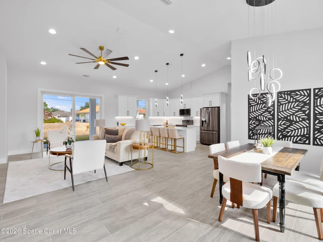 Photo of 3051 Eldron Boulevard SE