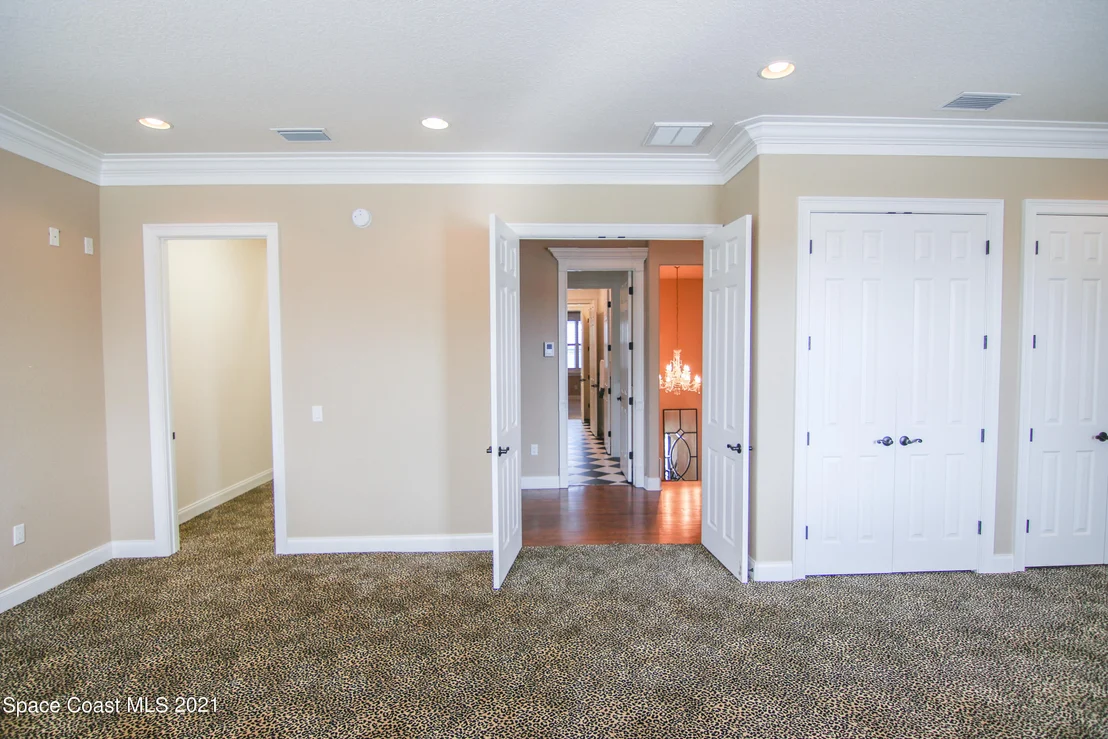 Photo of 228 Mclean Point