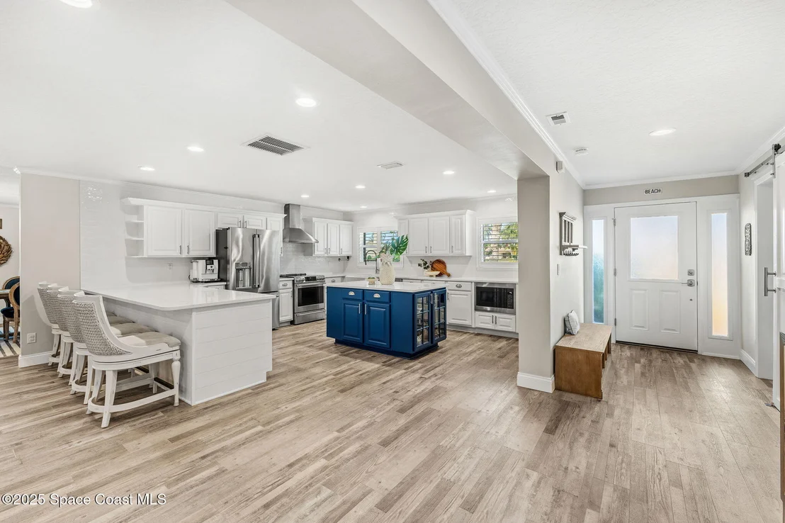 Photo of 565 Solitaire Palm Drive