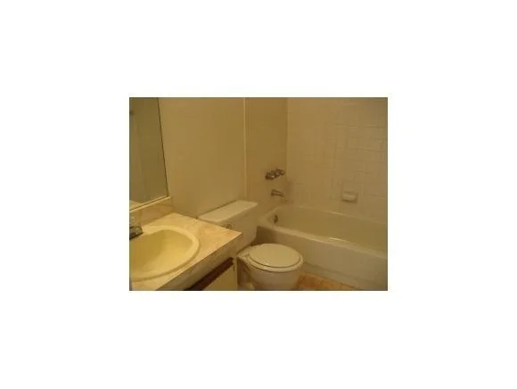 Photo of Unit 106 at 1485 NE Malibu