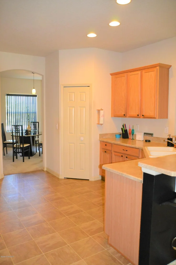 Photo of 1030 Morgan Circle NE