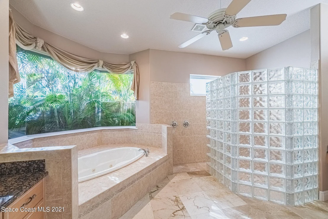 Photo of 8181 Compton Way