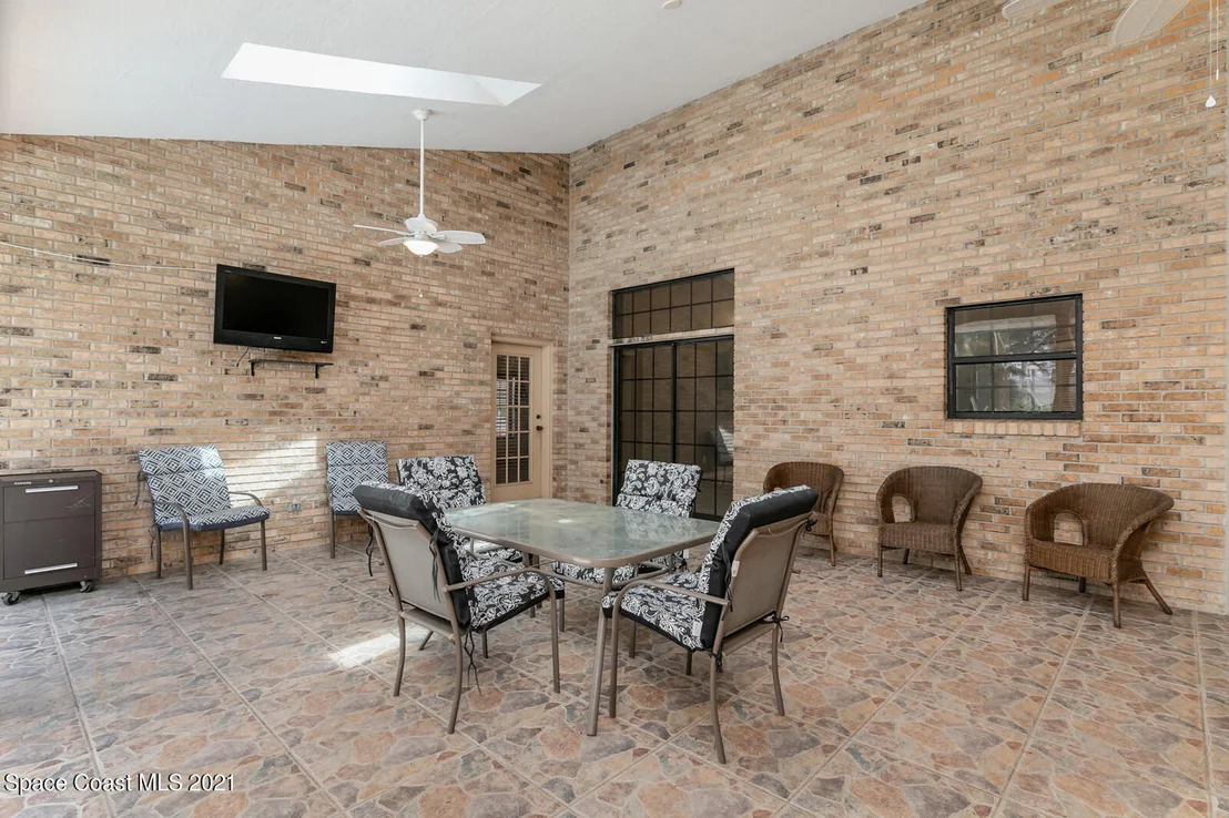 Photo of 7948 Timberlake Drive