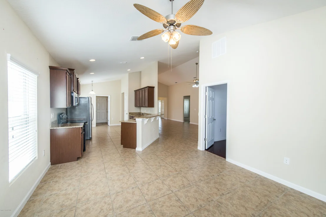 Photo of 1320 Corbett Lane