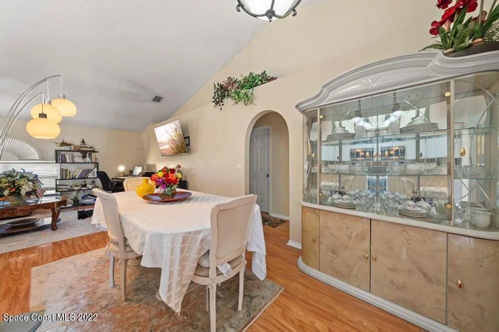 Photo of 2911 Eldron Boulevard SE