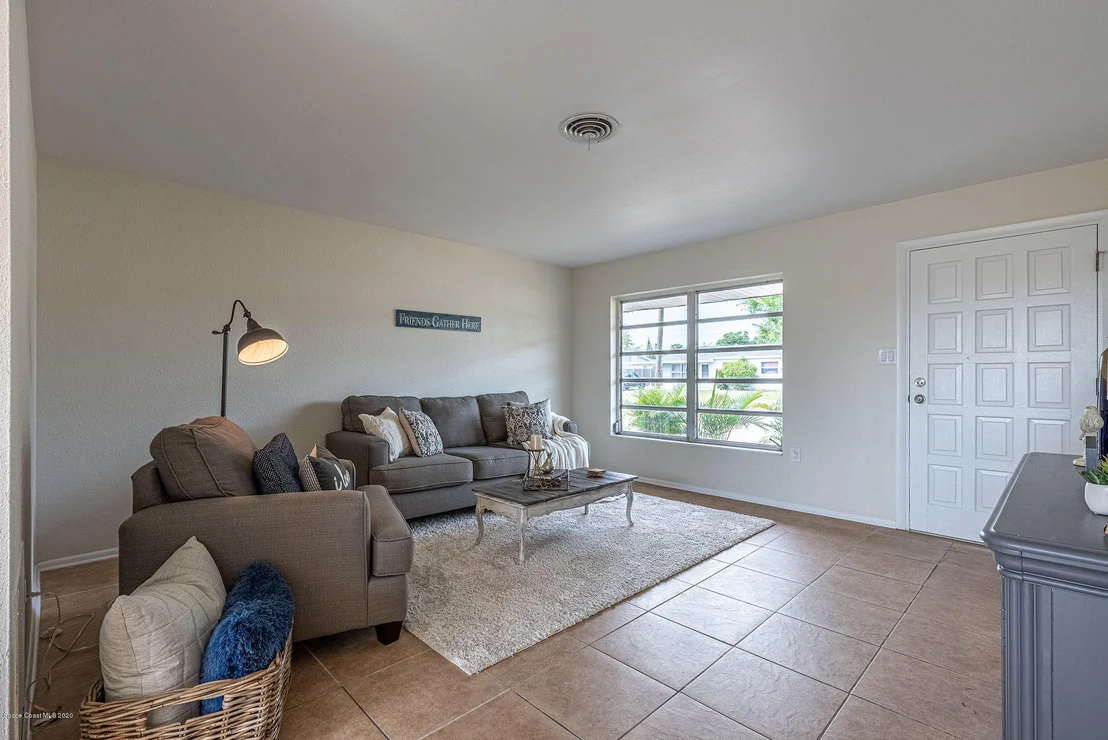 Photo of 2711 Locksley Road