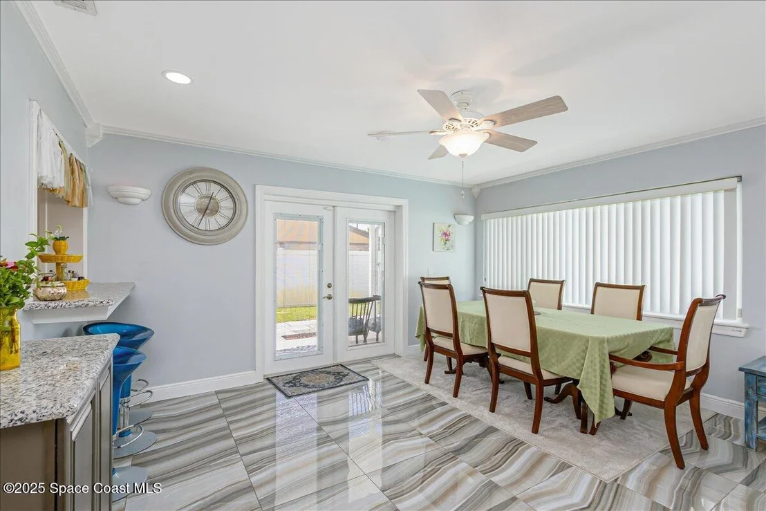 Photo of 955 Bartlett Lane