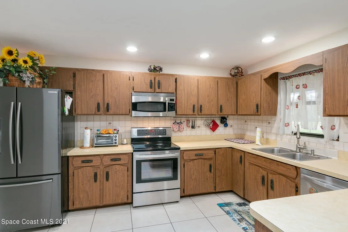 Photo of 4845 Rayburn Road