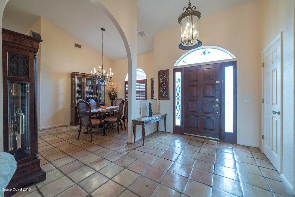 Photo of 207 Ivory Drive