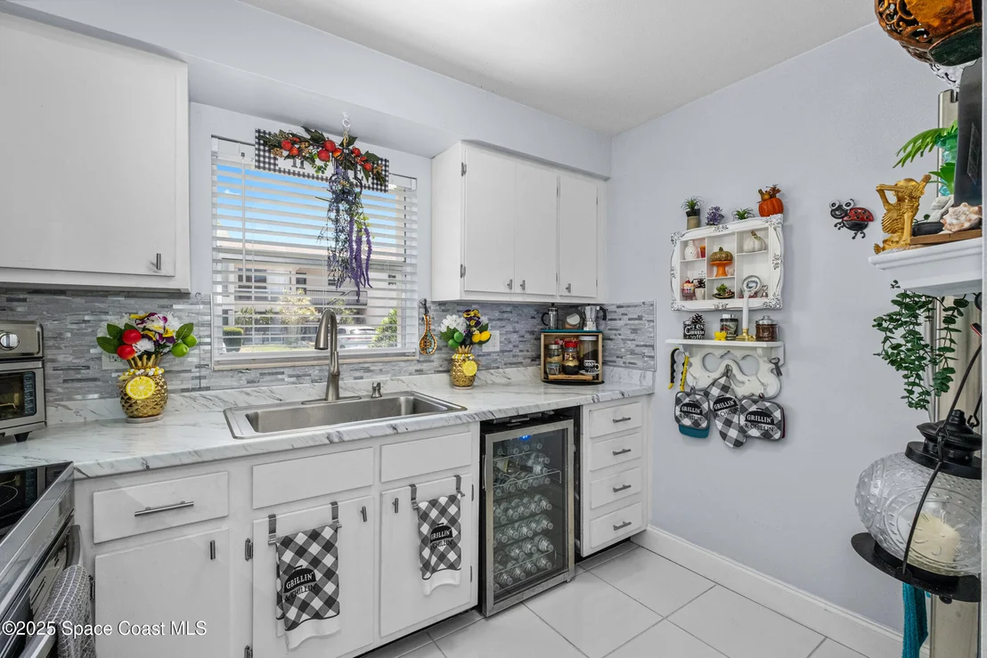 Photo of Unit 4H at 2500 Eagle Drive