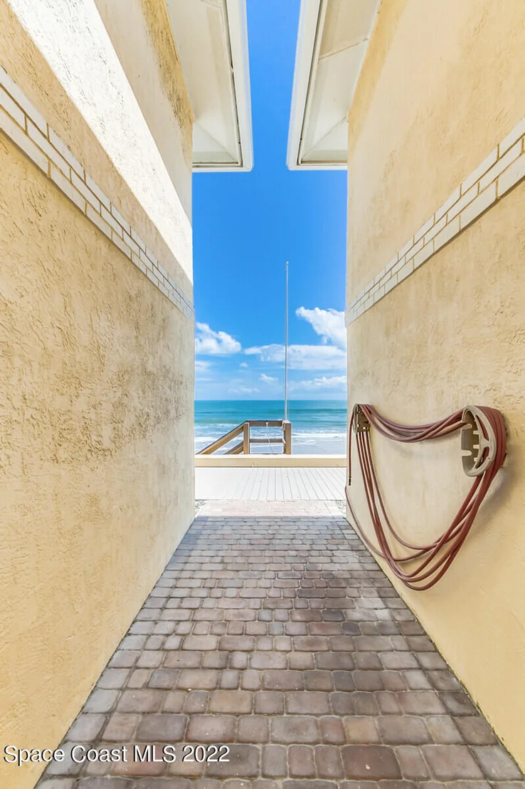 Photo of Unit 21 at 1425 Highway A1a