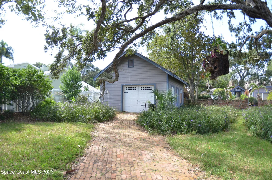 Photo of 1451 Rockledge Drive