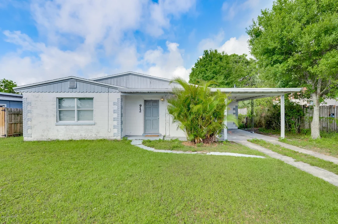 Photo of 912 Wisteria Drive