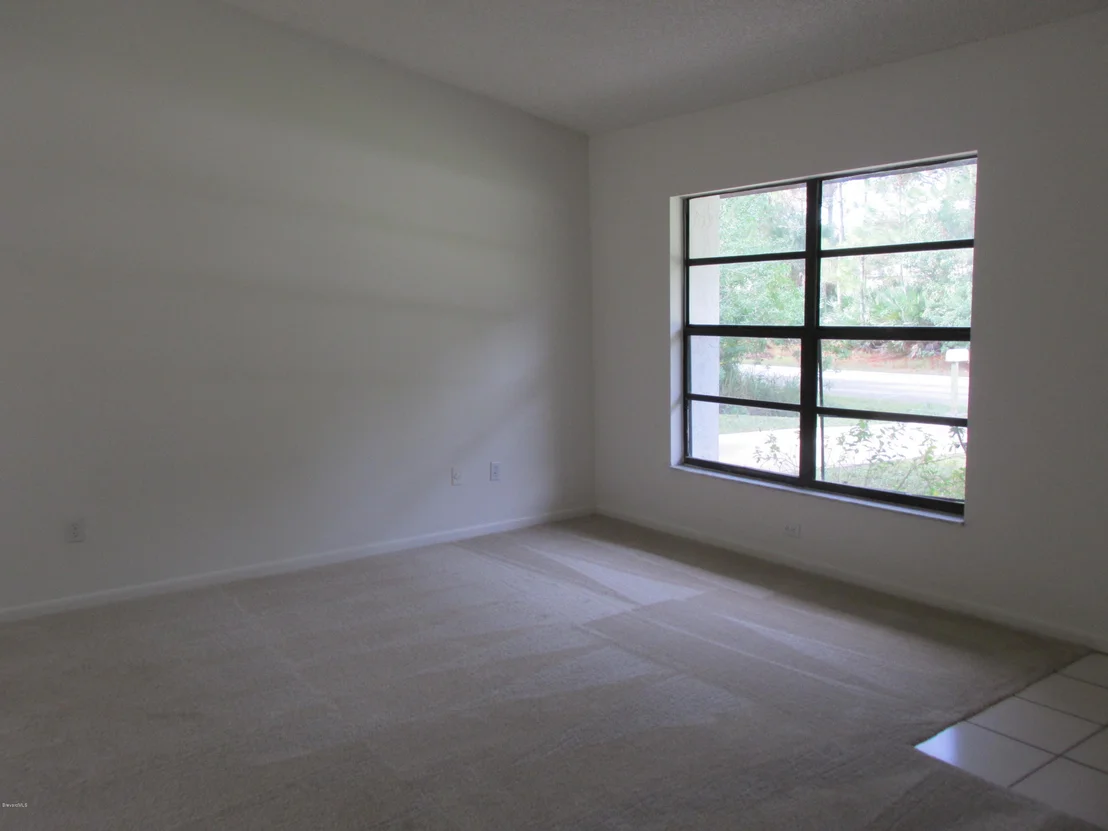 Photo of 981 SE Ithaca Avenue