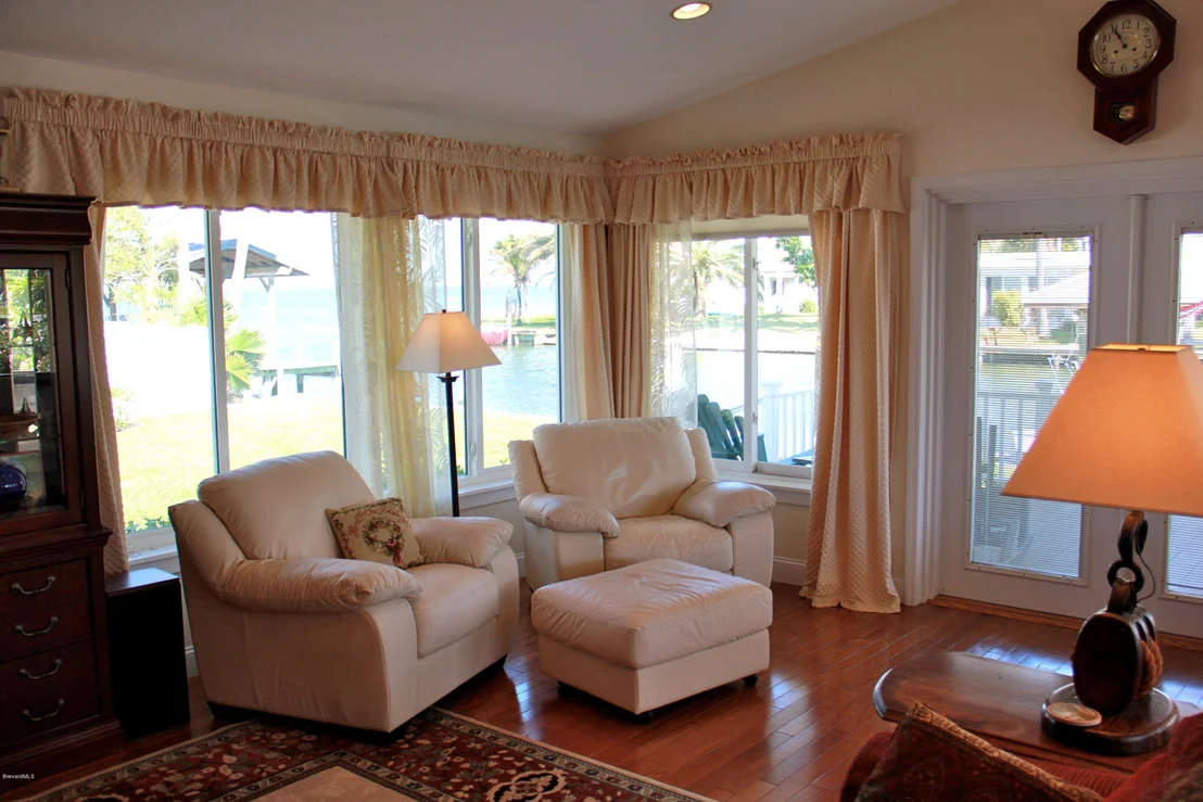 Photo of 452 Angelo Lane