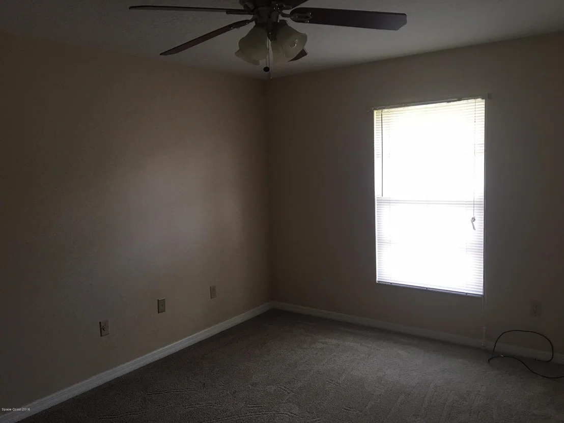 Photo of 1509 Van Eck Road NE