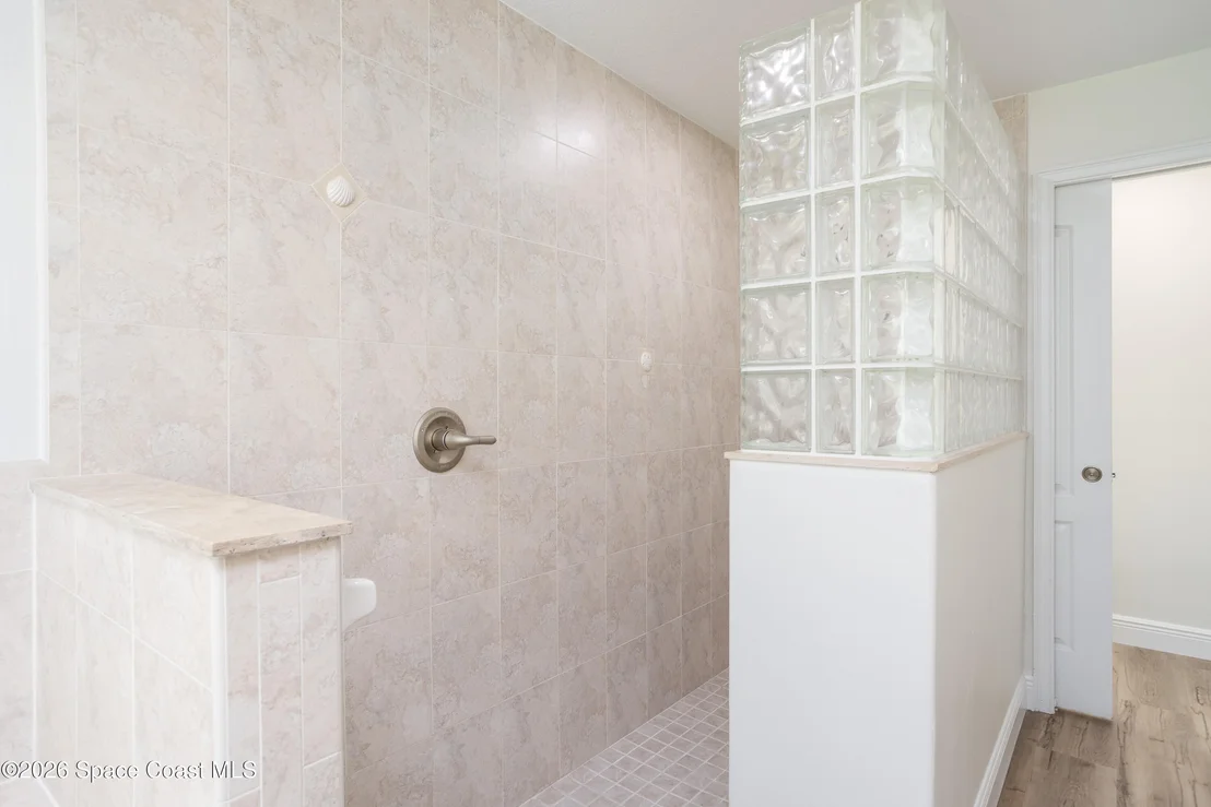 Photo of 2160 Windbrook Drive SE