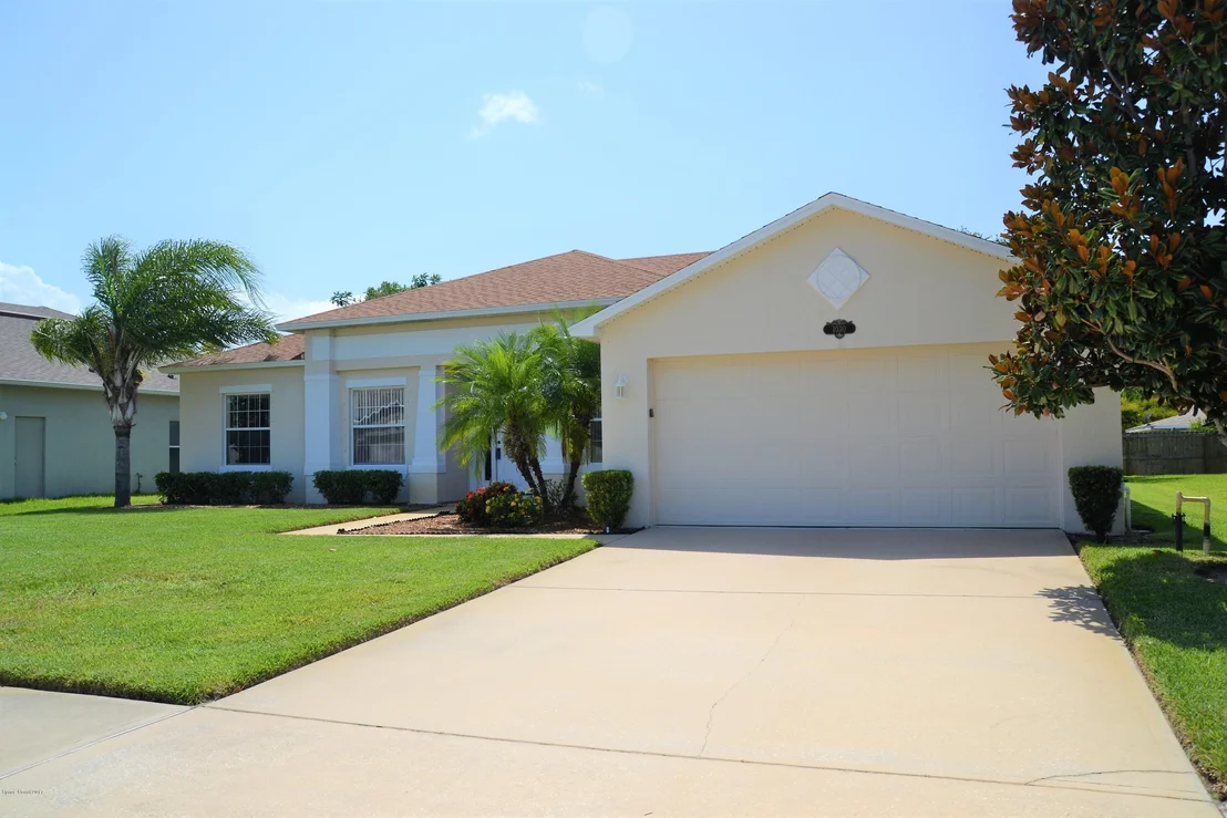 Photo of 1030 Morgan Circle NE