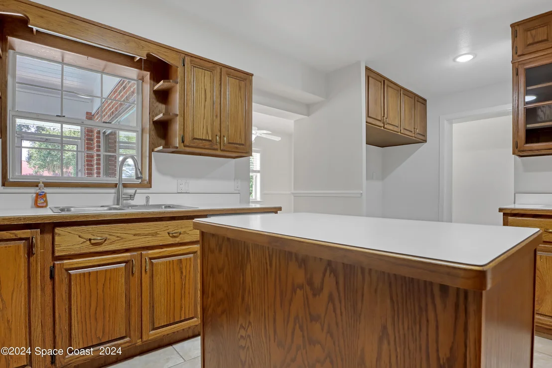 Photo of 3580 Burkholm Road