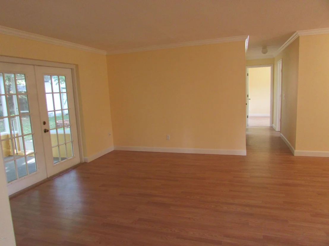Photo of 975 Miracle Way