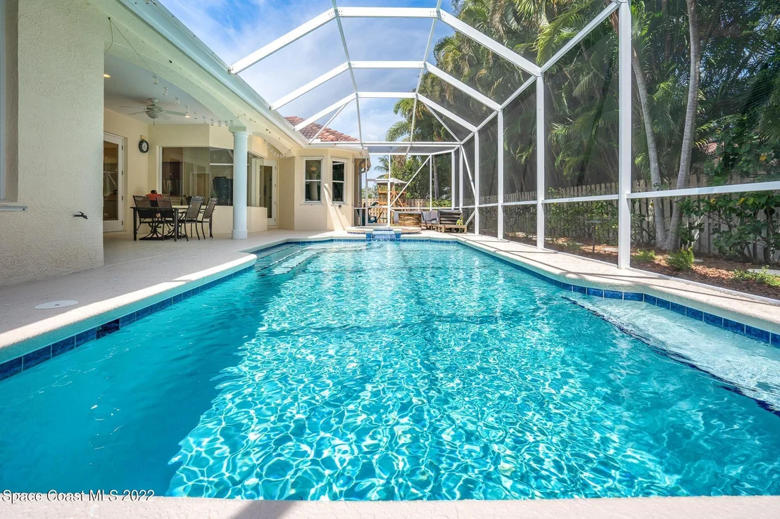 Photo of 356 Southampton Drive