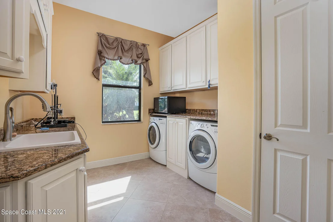 Photo of 1553 Nome Lane