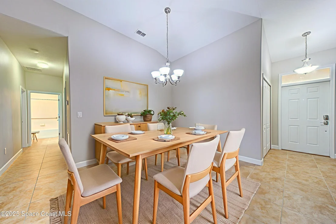 Photo of 3352 Russ Place