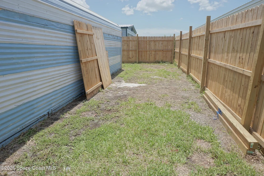 Photo of 2339 Royal Palm Drive NE
