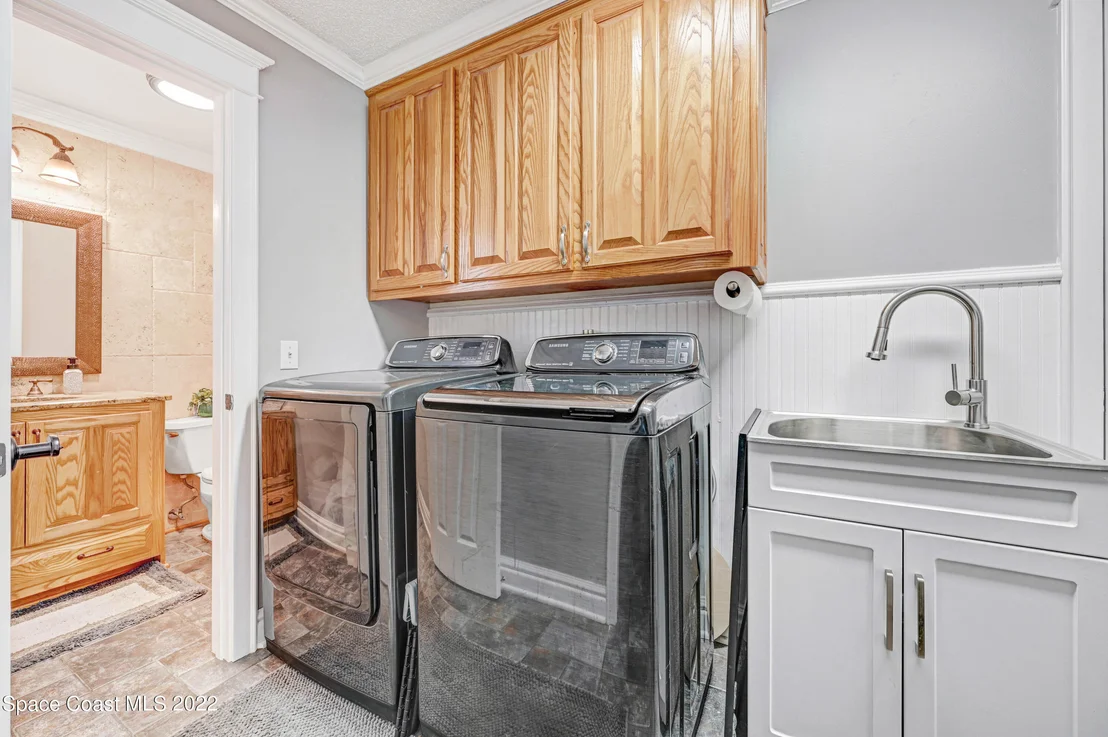 Photo of 3225 Fairview Drive