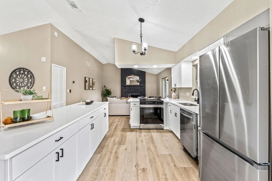 Photo of 4695 Robert Street