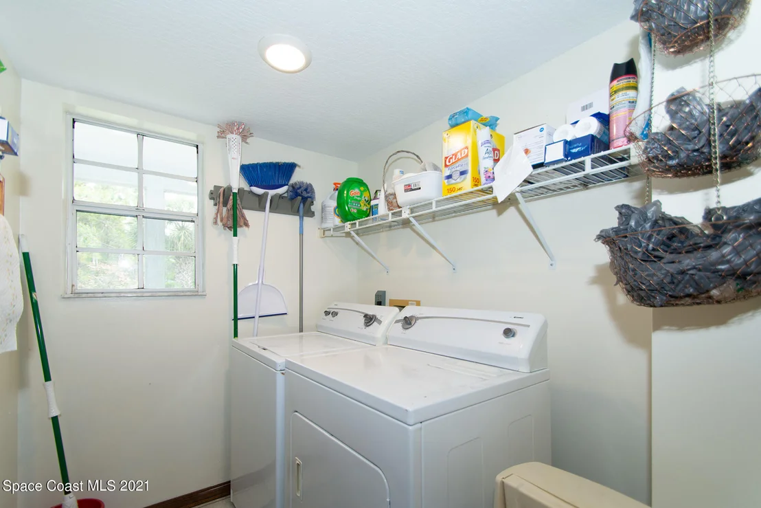 Photo of 1190 Grant Road