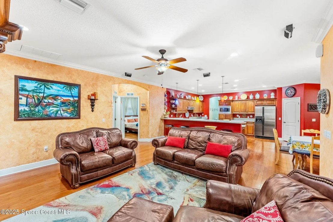 Photo of 4443 Long Lake Road