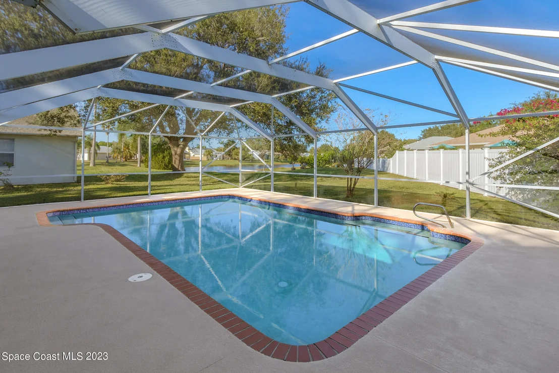 Photo of 3336 Lake View Circle