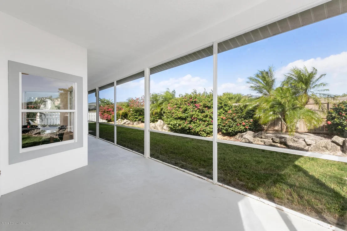 Photo of 582 Sanderling Drive