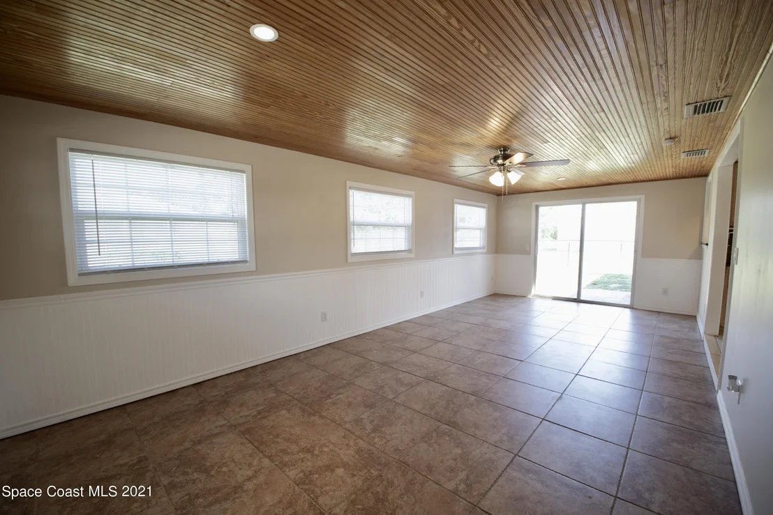 Photo of 918 Bermuda Avenue